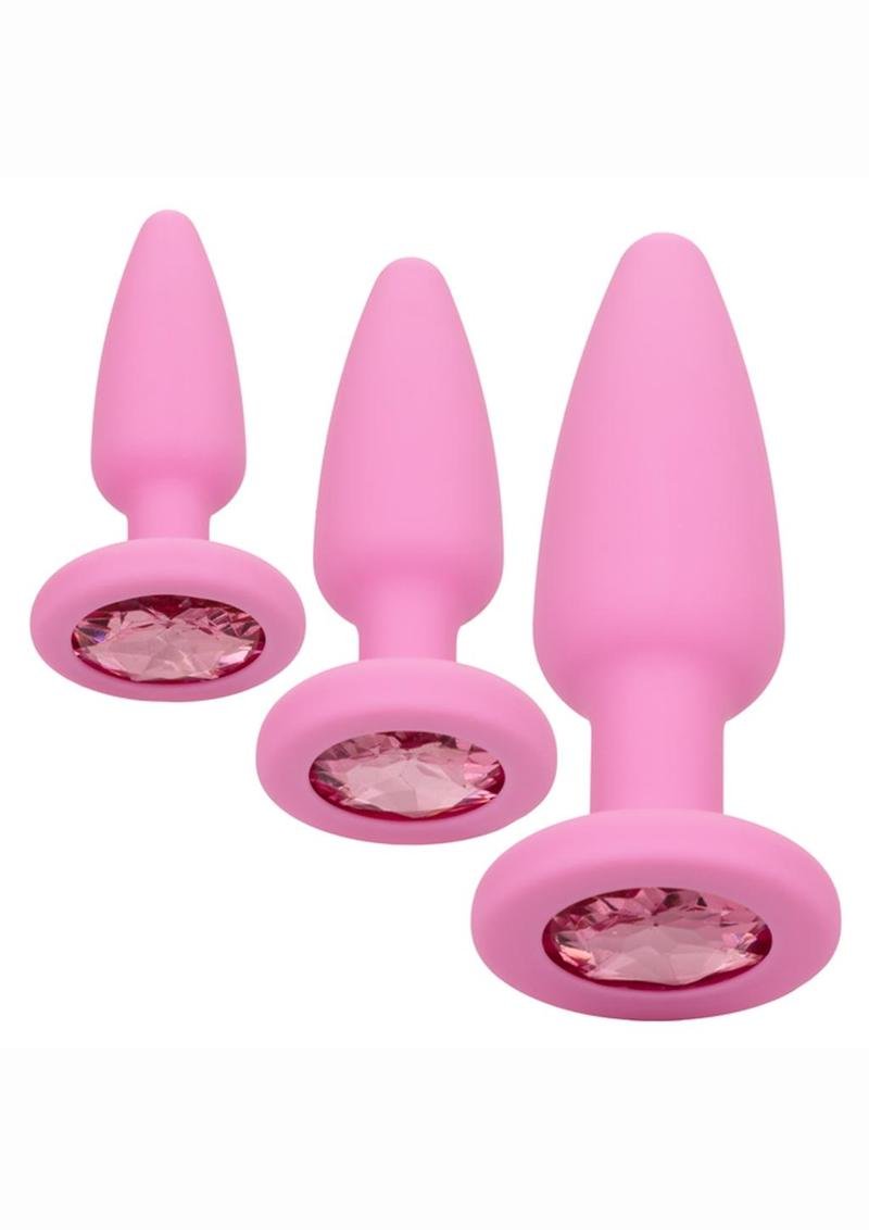 CalExotics First Time Crystal Booty Kit Set de Plugs Anales con Joya - Imagen 3