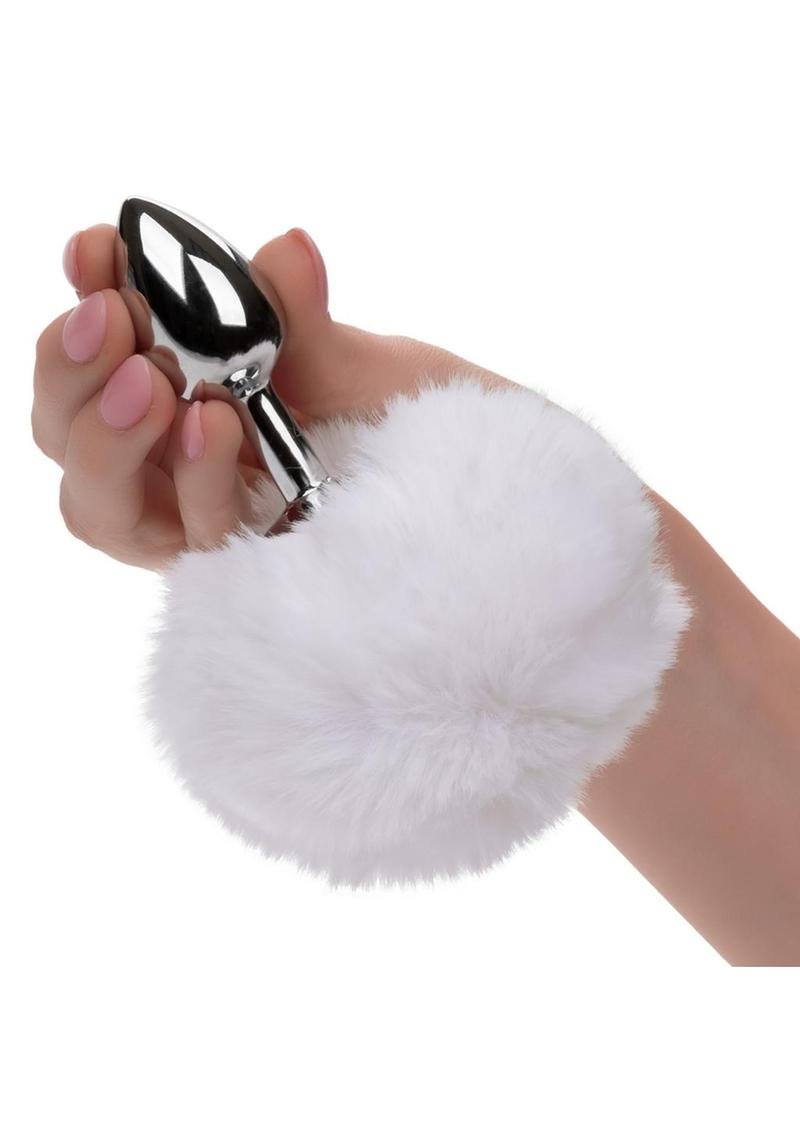 Running Wild Faux Fur Bunny Tail and Plug anal metalico - White - Imagen 2
